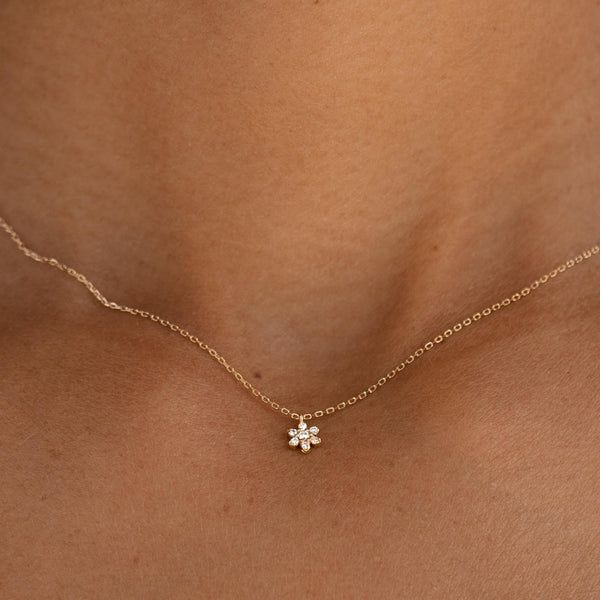 Diamond Flower Necklace 14k Gold Haldis Linjer Jewelry