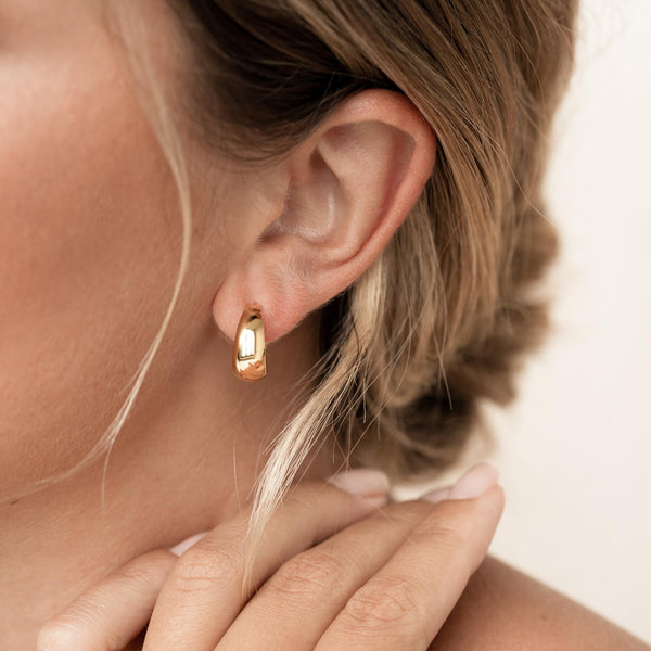 Linjer Jorunn Chunky Gold Hoop Earrings
