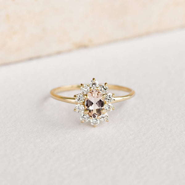 Sunburst Morganite Halo Ring - Evelina – Linjer