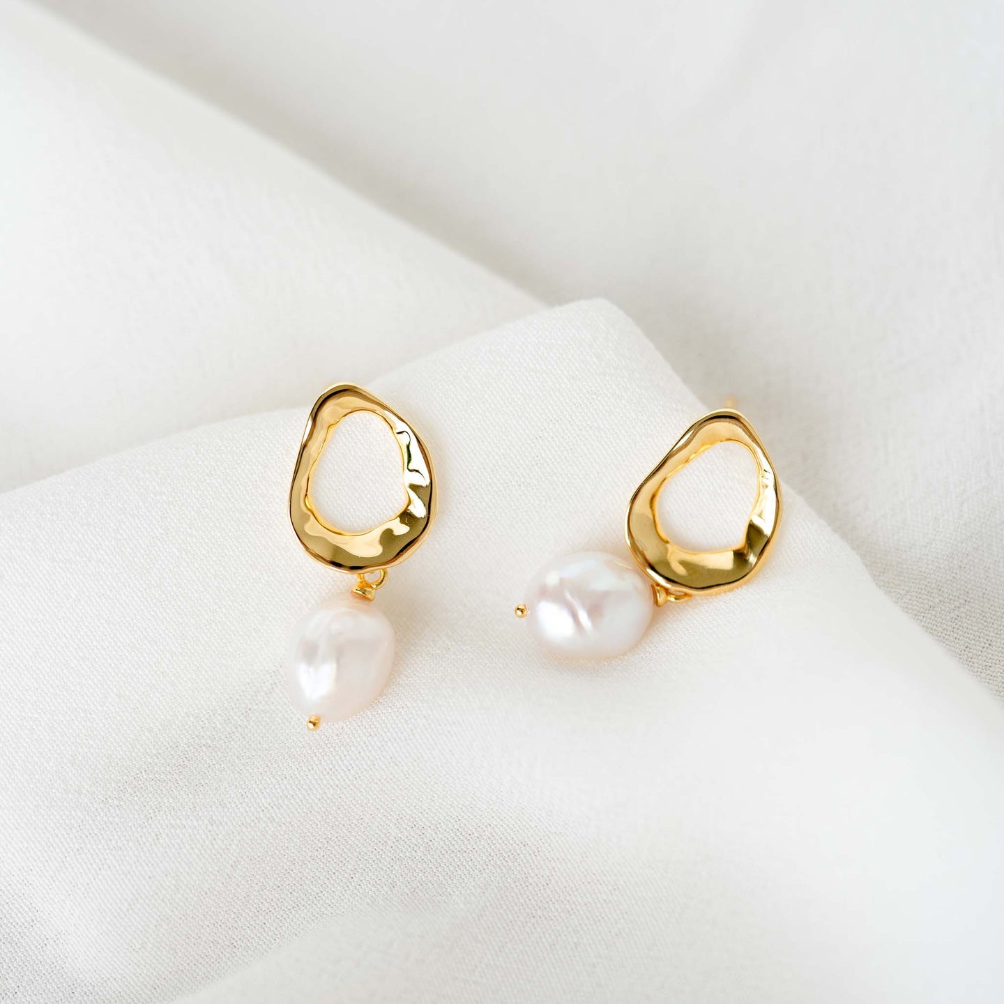 Pearl Drop Earrings - Mathilde