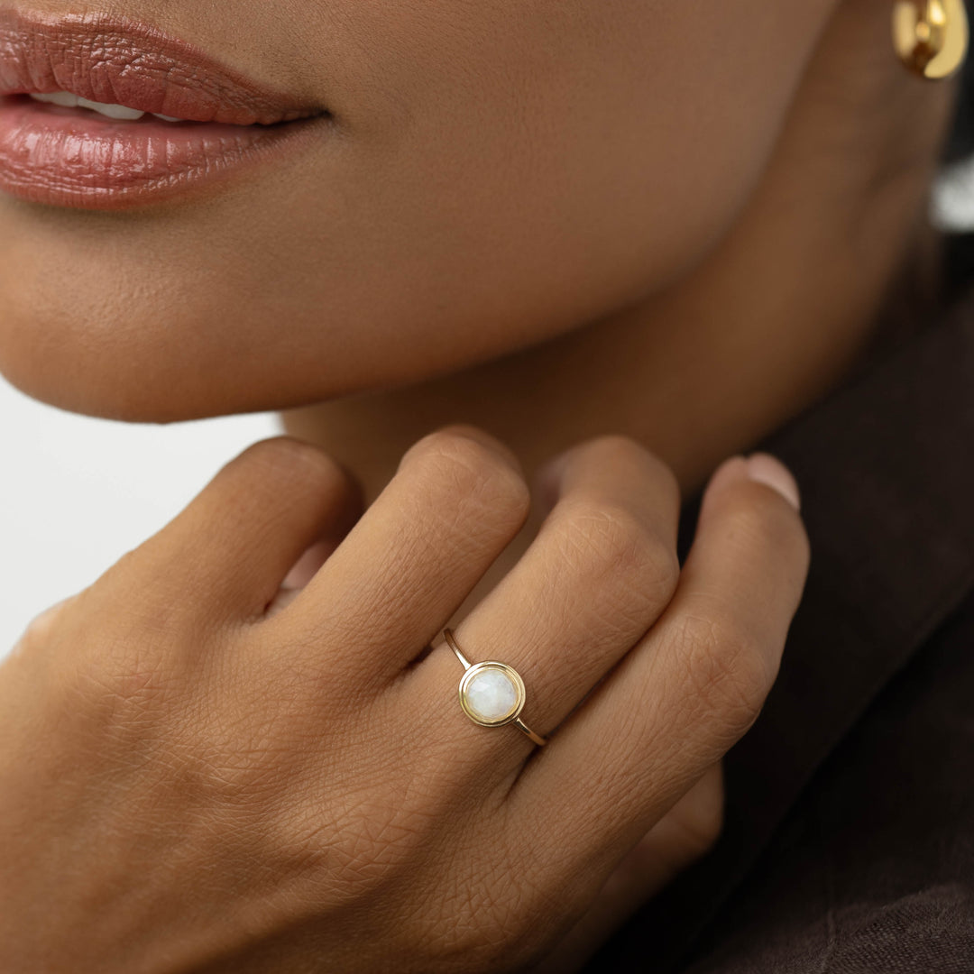 よ*こ様 GIGI ジジ　 moonstone ring ムーンストー Moonstone Ring 14k Gold - Zosia | Linjer Jewelry