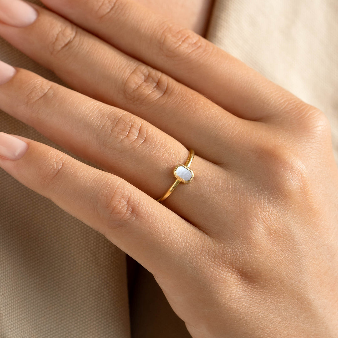 Mother of Pearl Ring 14k Gold - Maren | Linjer Jewelry