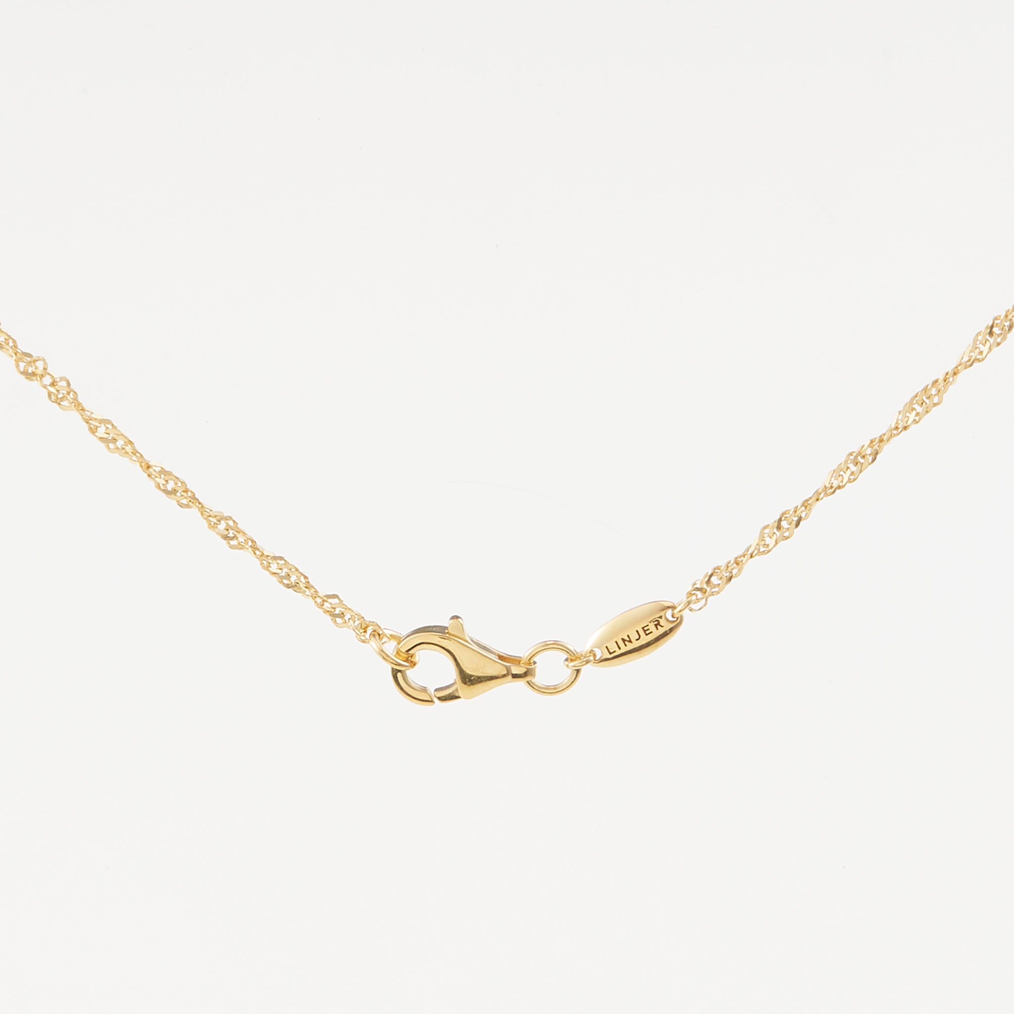 Clasp of gold chain twisted necklace 