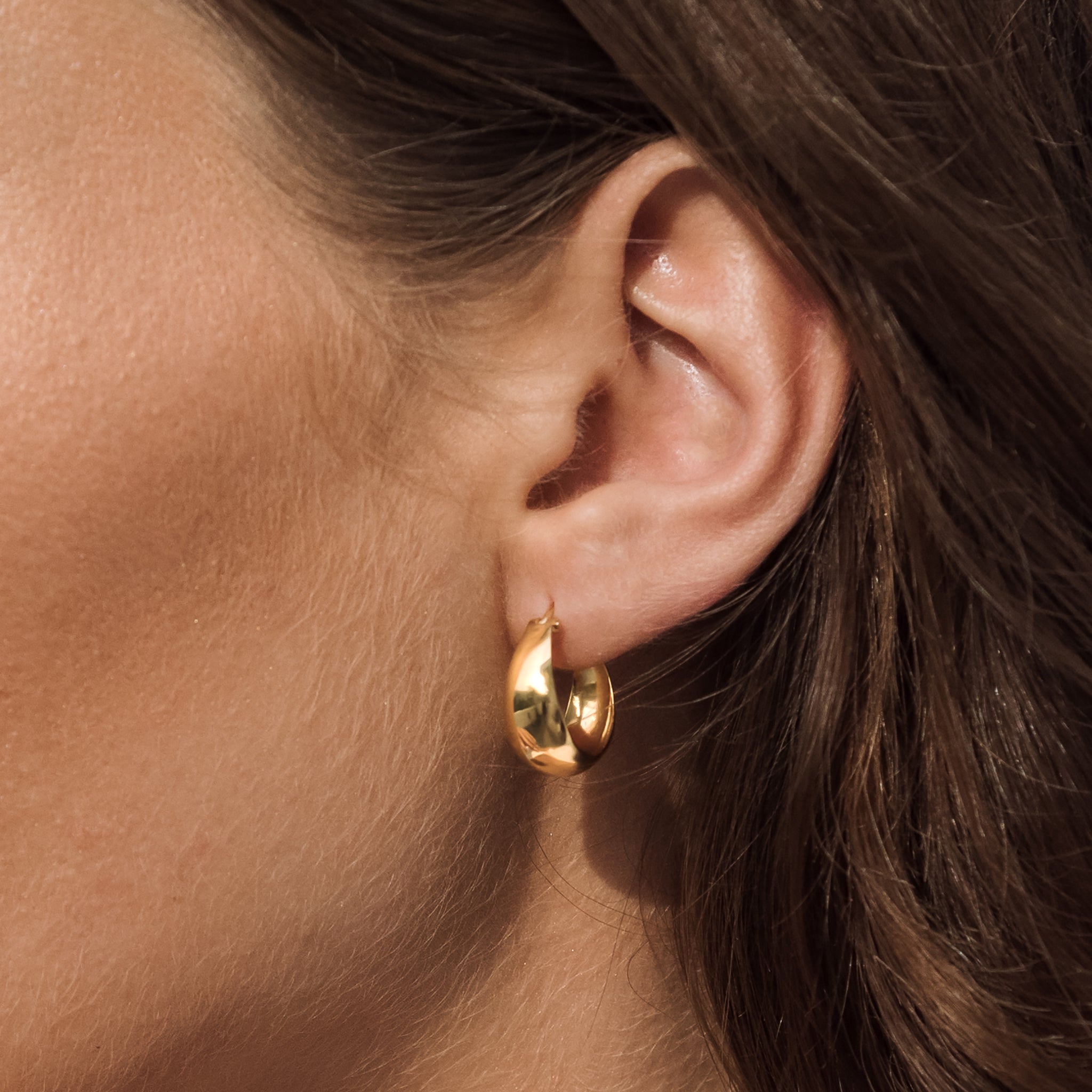 Linjer Jorunn Chunky Gold Hoop Earrings