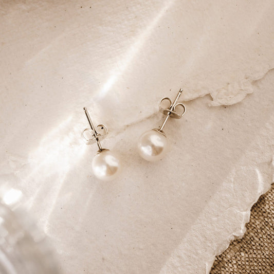 Freshwater pearl stud earrings in silver