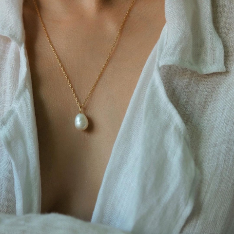 Baroque Pearl Necklace on neck