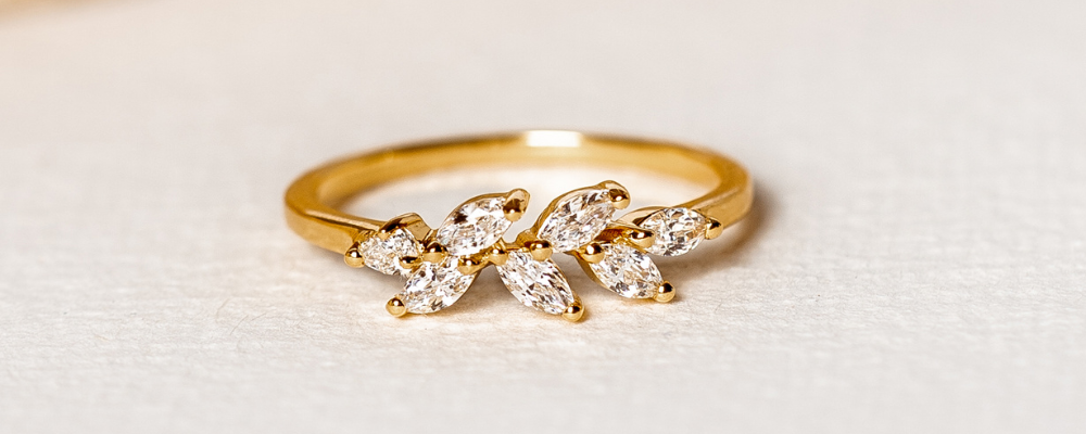 Unique Engagement Ring - Leaf Ring Freya 