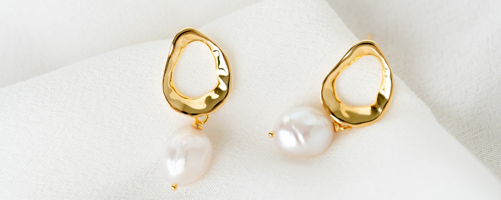 Linjer Mother of Pearl Earrings - Gold Vermeil