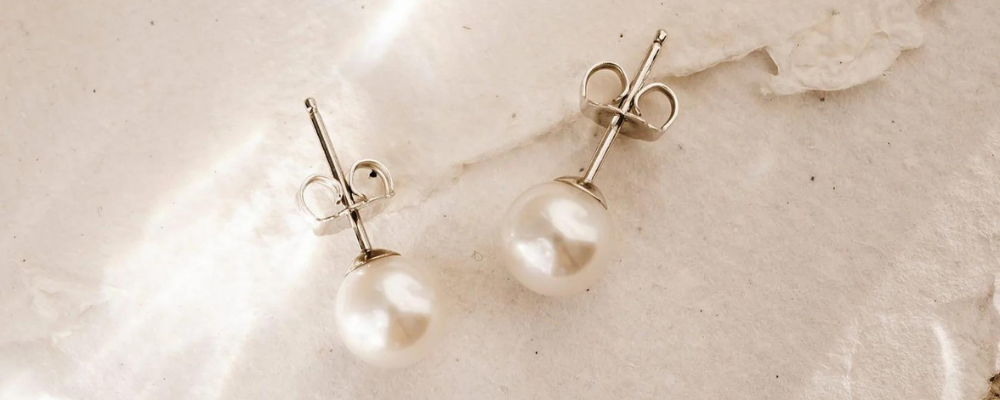 Everyday Earrings - Pearl Stud Earrings - Lea 